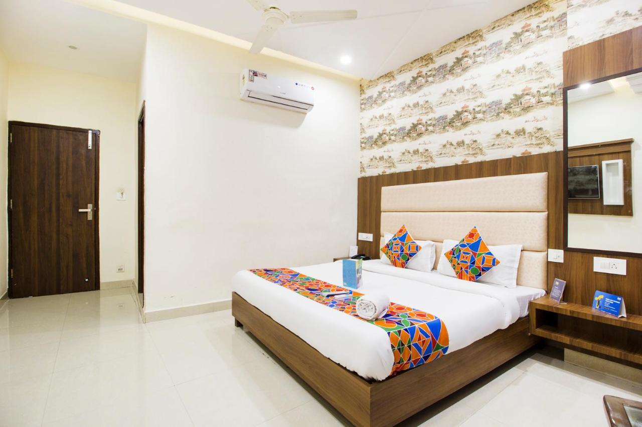 Fabhotel Royal Villa Hussainpura Chowk Amritsar Bagian luar foto